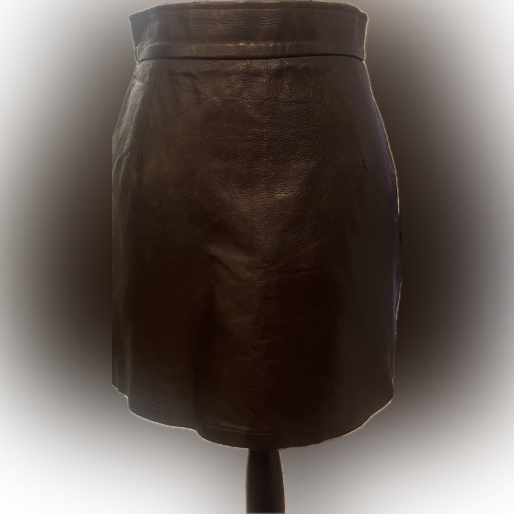 Genuine leather skirt
